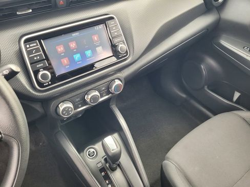 Used 2023 Nissan Kicks S image 19