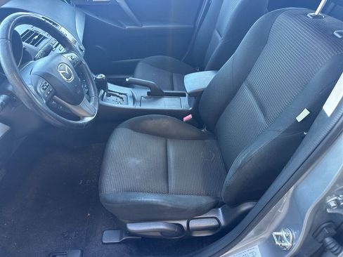 Used 2012 MAZDA MAZDA3 i Touring FWD image 9
