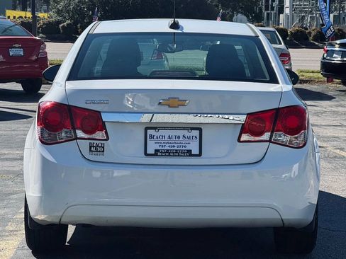 Used 2016 Chevrolet Cruze LS FWD image 8