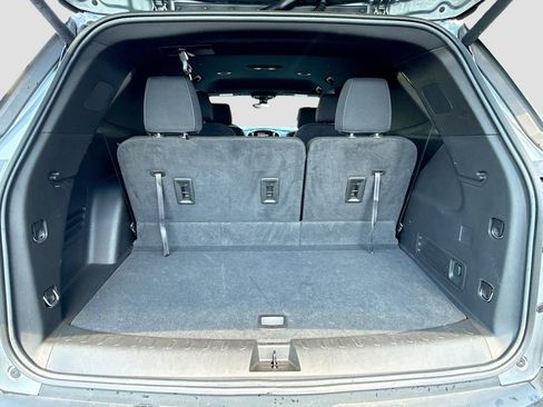 Used 2023 Chevrolet Traverse LT AWD/4WD image 27