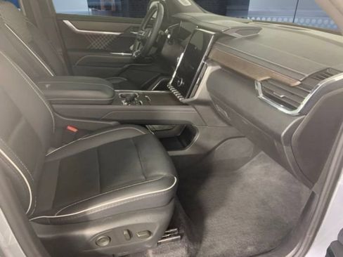 Used 2024 GMC Acadia Denali w/ Super Cruise Package AWD/4WD image 21