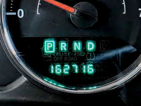 Used 2012 Jeep Wrangler Unlimited Sahara w/ Connectivity Group AWD/4WD image 19