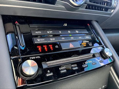 Used 2025 Lexus IS 300 w/ Comfort Package image 32