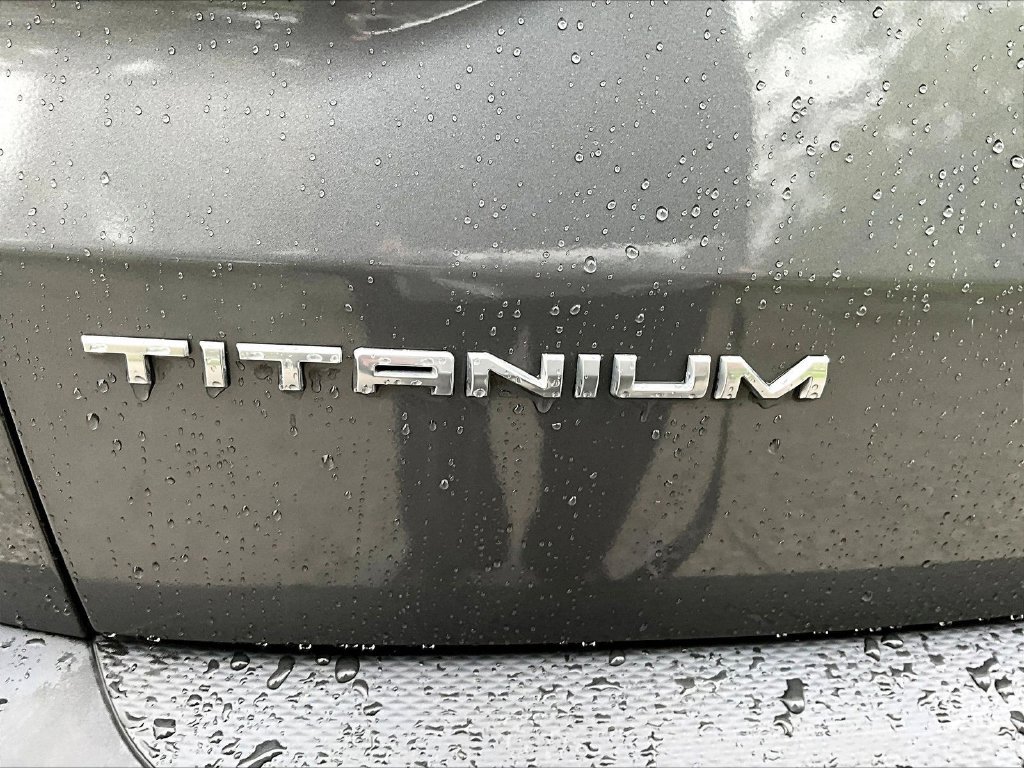 Used 2022 Ford Escape Titanium AWD/4WD image 28