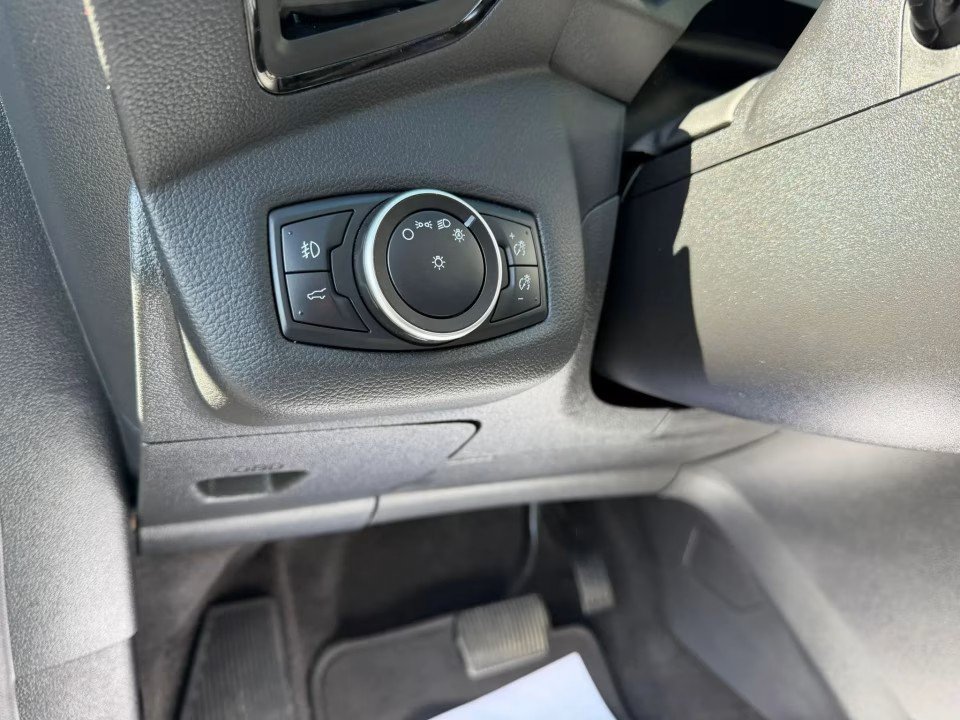 Used 2018 Ford Escape SEL AWD/4WD image 23