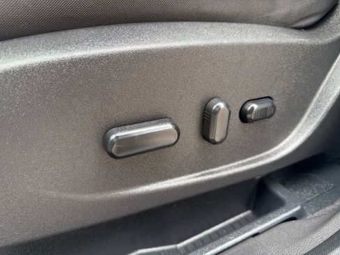 Used 2015 Ford Escape SE FWD image 15