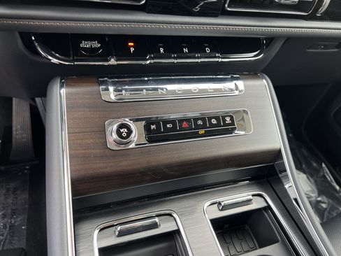 New 2025 Lincoln Aviator Reserve w/ Luxury Package image 22