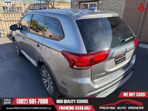 Used 2020 Mitsubishi Outlander LE AWD/4WD image 15