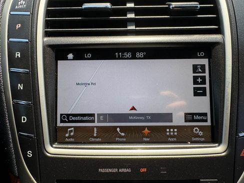 Used 2016 Lincoln MKX Reserve w/ Enhanced Security Package FWD image 21