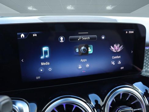 Certified 2025 Mercedes-Benz GLB 250 image 41
