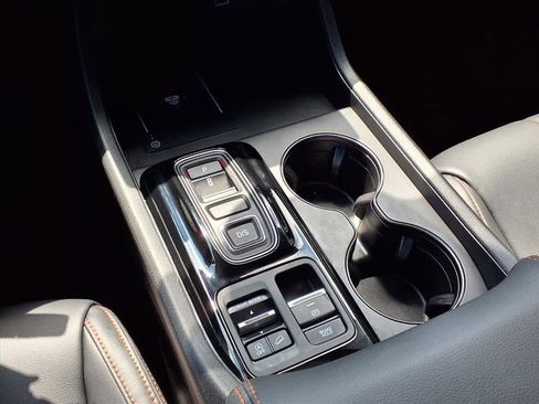 Used 2025 Honda Pilot TrailSport image 22