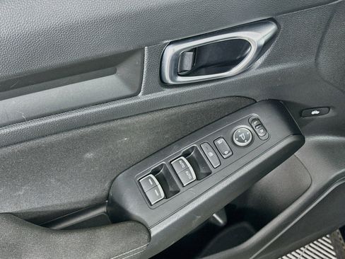 Used 2025 Honda Civic LX image 15