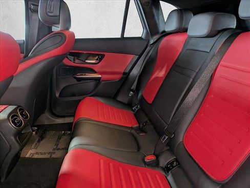 Certified 2025 Mercedes-Benz GLC 300 image 19