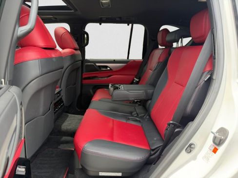 Used 2026 Lexus LX 700h F Sport AWD/4WD image 18