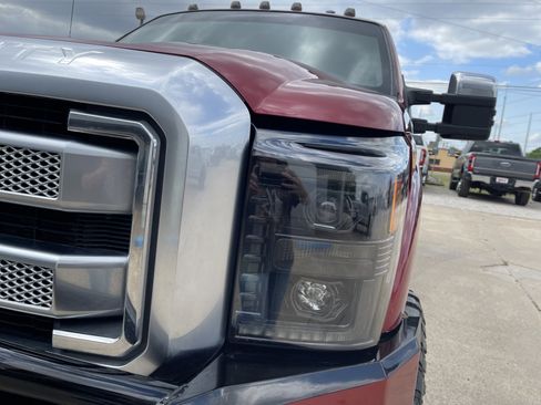 Used 2015 Ford F250 Platinum w/ FX4 Off-Road Package image 10