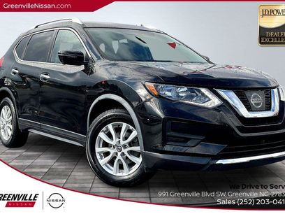 Used 2017 Nissan Rogue SV w/ SV Premium Package