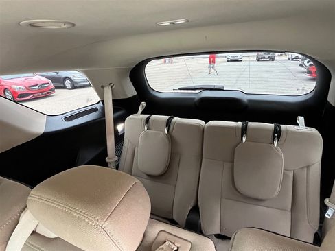 Used 2021 Ford Explorer 2WD image 6
