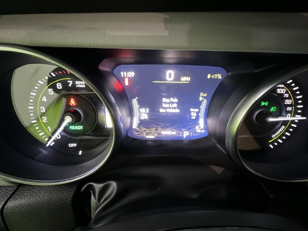 Used 2022 Jeep Wrangler Unlimited Sahara AWD/4WD image 19