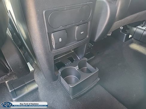Used 2024 Ford Explorer XLT w/ Equipment Group 202A AWD/4WD image 43