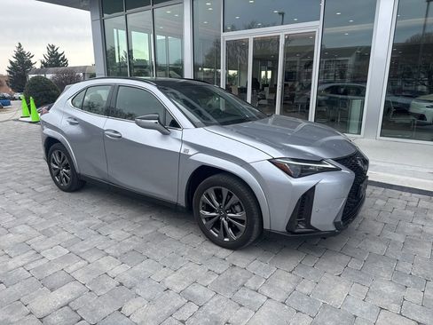 Used 2023 Lexus UX 250h F Sport image 4