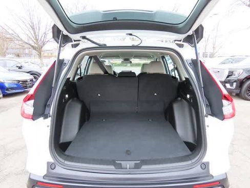 Used 2023 Honda CR-V LX image 11