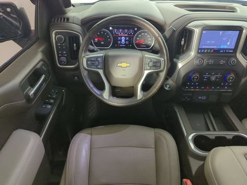 Used 2019 Chevrolet Silverado 1500 LTZ w/ LTZ Premium Package AWD/4WD image 13