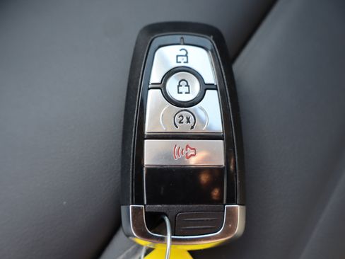 Used 2024 Ford Ranger Lariat w/ FX4 Off-Road Package image 33