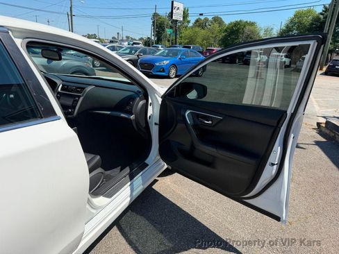 Used 2018 Nissan Altima 2.5 SV w/ 2.5 SV Technology Package FWD image 12