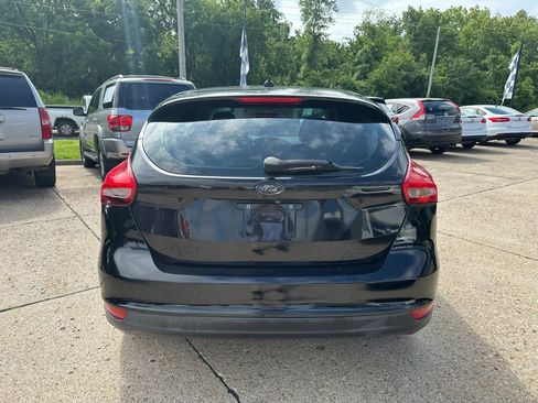 Used 2016 Ford Focus SE FWD image 6