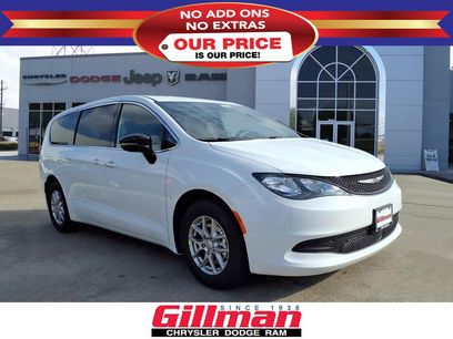 New 2026 Chrysler Voyager LX