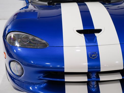Used 1997 Dodge Viper GTS RWD image 19