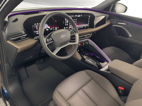 Certified 2025 Audi Q5 Premium w/ Premium Plus AWD/4WD image 4