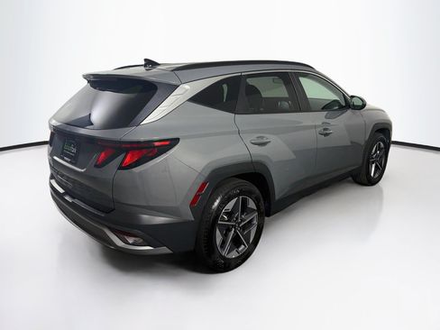 Used 2026 Hyundai Tucson SEL FWD image 9