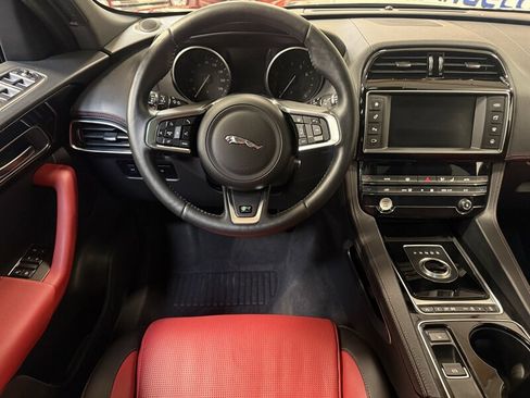 Used 2017 Jaguar F-PACE R-Sport AWD/4WD image 17