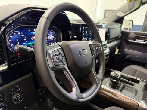 Used 2024 Chevrolet Silverado 1500 RST w/ Convenience Package II AWD/4WD image 16