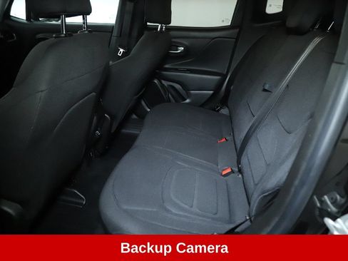 Used 2022 Jeep Renegade Latitude w/ Convenience Group AWD/4WD image 15