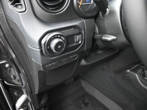 New 2026 Jeep Wrangler Unlimited Rubicon AWD/4WD image 21