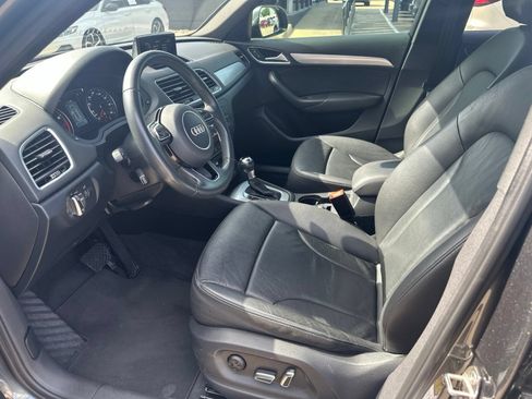 Used 2018 Audi Q3 2.0T Premium w/ Convenience Package FWD image 12