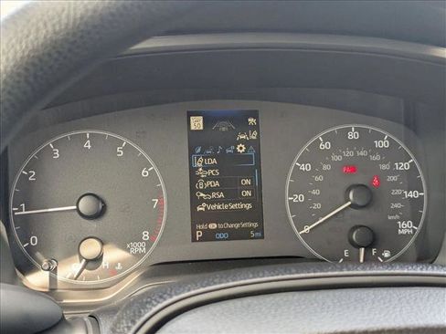 Used 2025 Toyota Corolla LE image 9