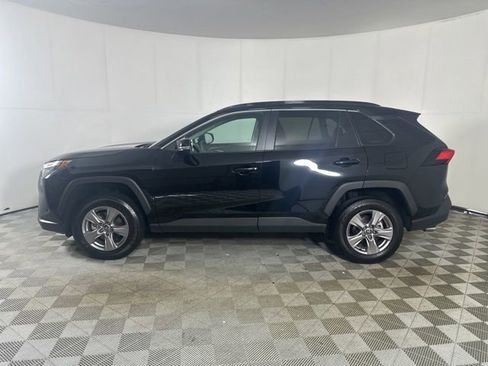 Used 2025 Toyota RAV4 XLE w/ Convenience Package AWD/4WD image 4