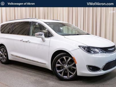 Used 2019 Chrysler Pacifica Limited