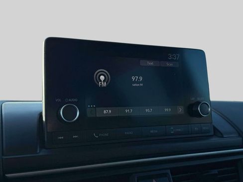 Used 2023 Honda Pilot Sport image 27