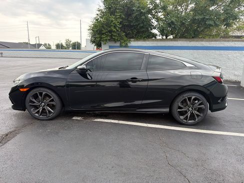 Used 2019 Honda Civic Sport image 2