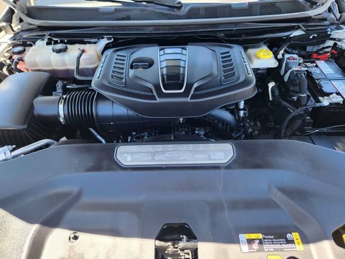 Used 2024 Jeep Grand Wagoneer L Series III AWD/4WD image 33