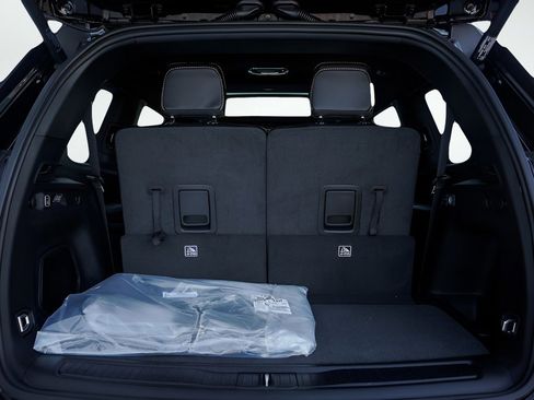 New 2026 Jeep Grand Cherokee L Limited image 8