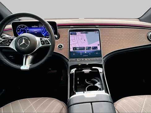 Used 2024 Mercedes-Benz EQE 350+ SUV image 15