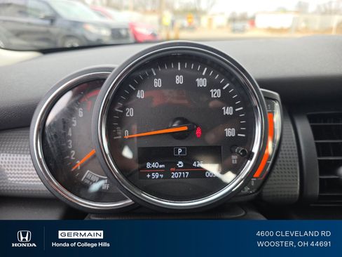 Used 2021 MINI Cooper 2-Door Hardtop image 24