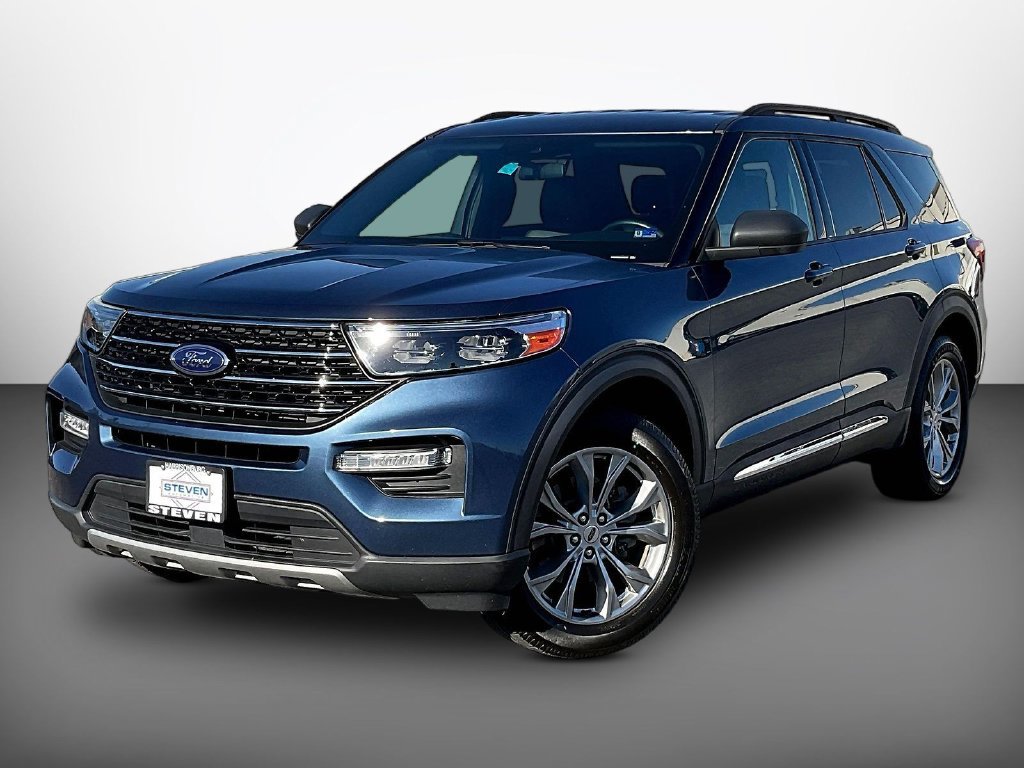 Certified 2020 Ford Explorer XLT w/ Equipment Group 202A AWD/4WD image 3