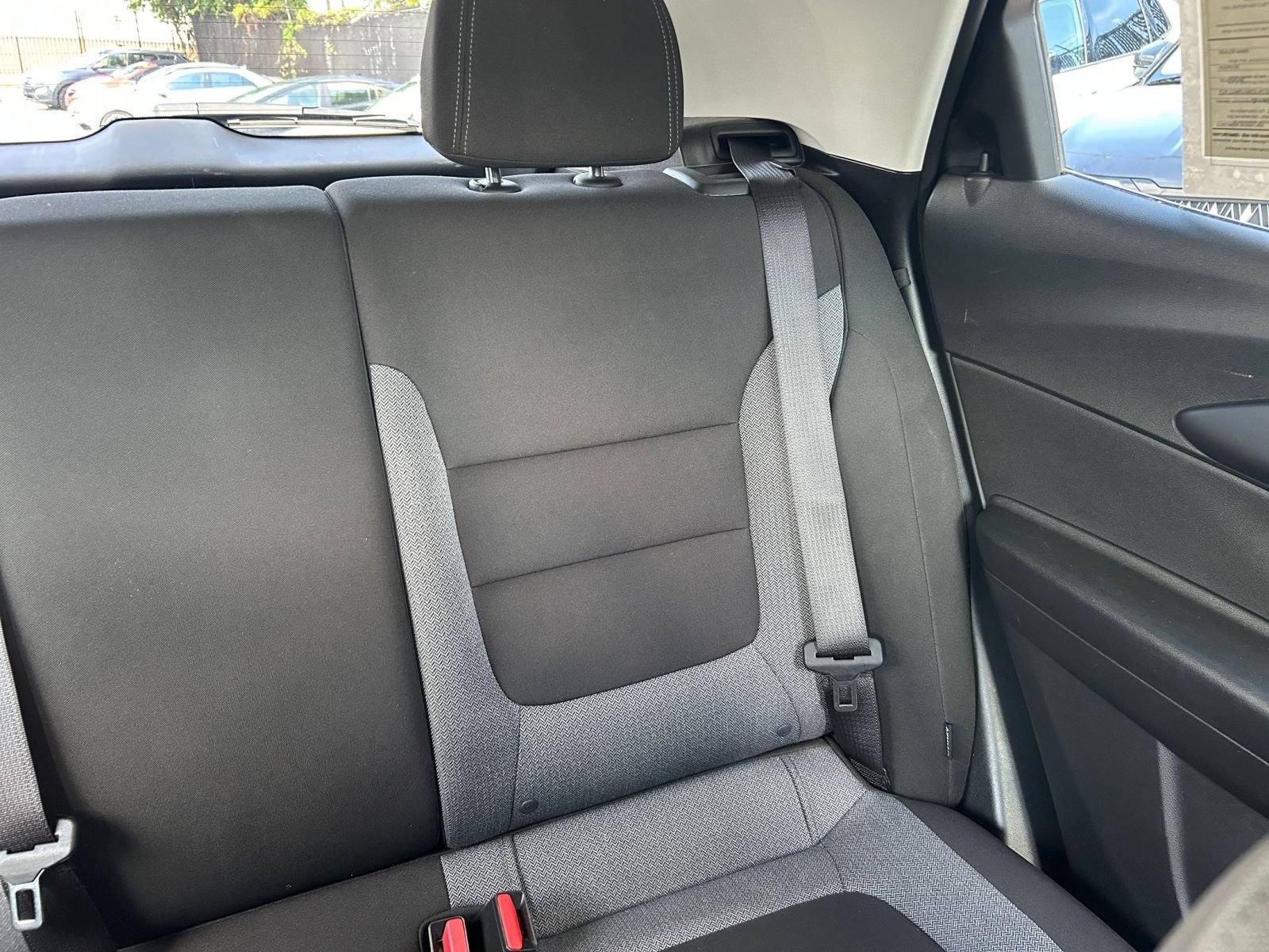 Used 2025 Chevrolet TrailBlazer LT FWD image 31
