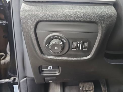 Used 2024 Jeep Grand Cherokee L Limited w/ Luxury Tech Group II AWD/4WD image 26